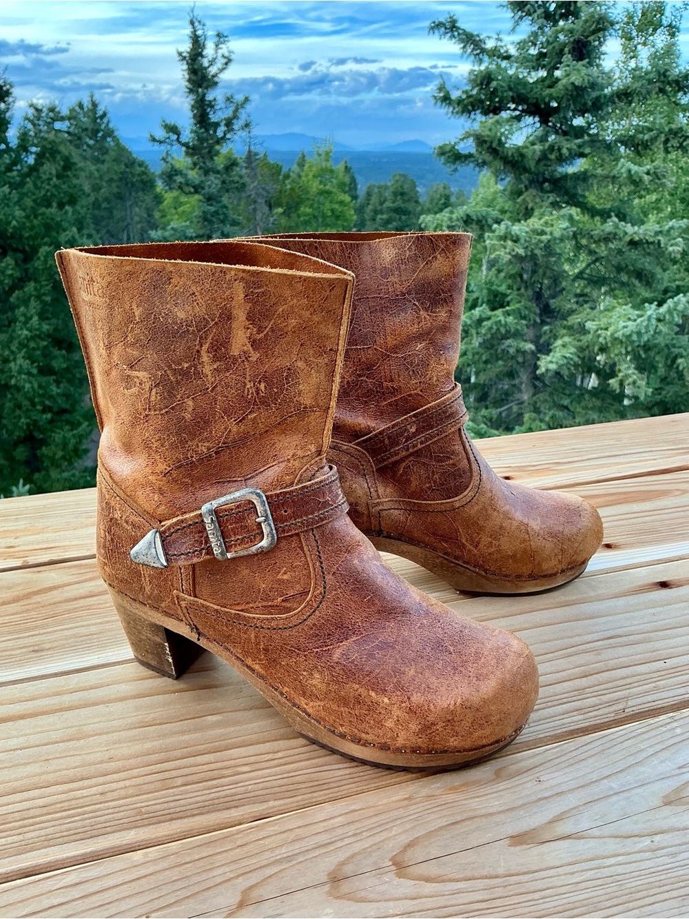 Sanita Distressed Brown Leather Wood Heel Buckle Boots Boho Clog Size 8 New - Picture 4 of 16